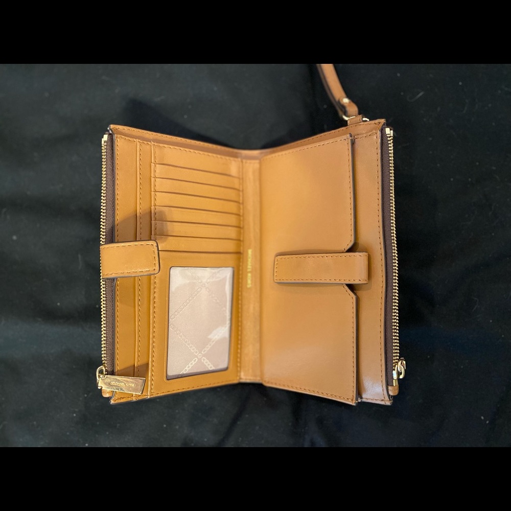 Adele Logo Smartphone Wallet - image 2